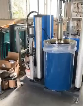 中空玻璃打膠機客戶安裝(zhuāng)調試中