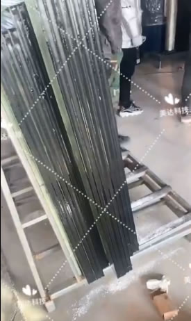 卧式打膠(jiāo)機調試安裝